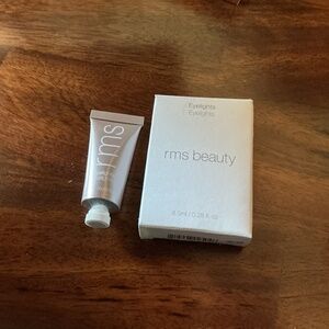 RMS Beauty eyeshadow, color Strobe.